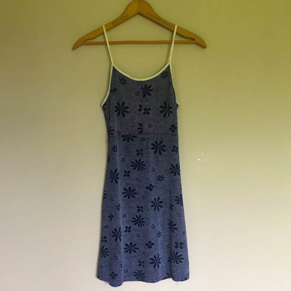 Small 90s navy blue floral dress, stretchy and form fitting